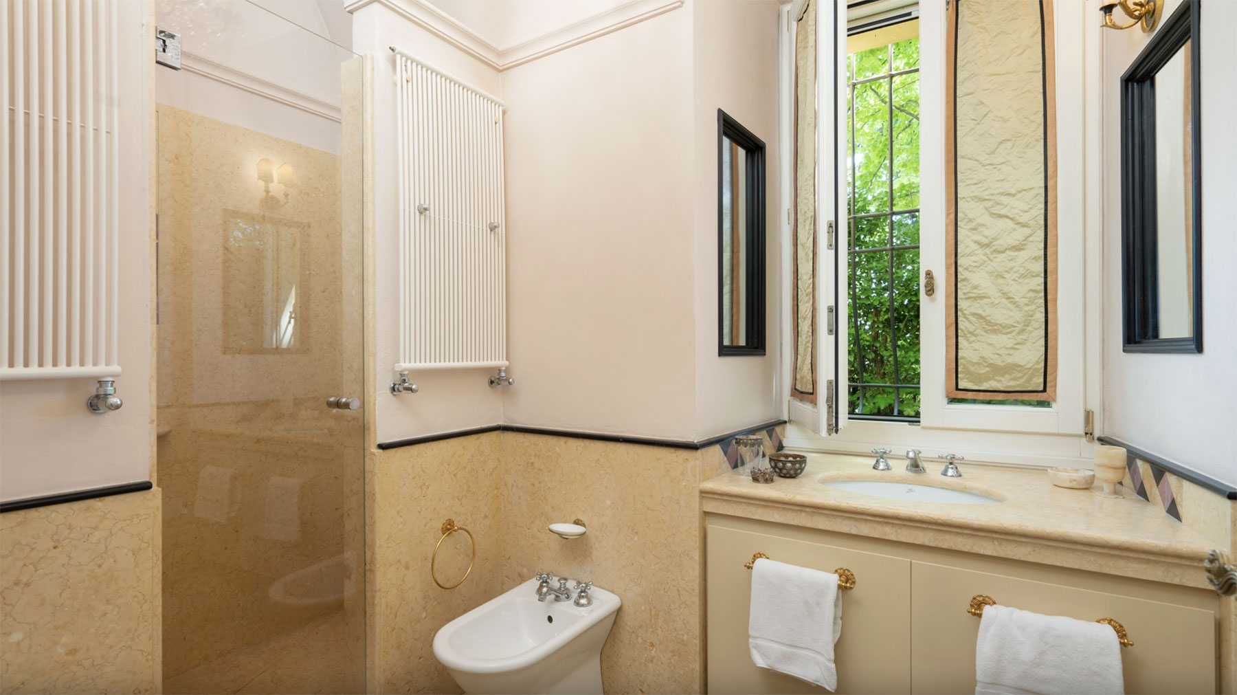 Screenshot-2025-12-01-at-09.00.06