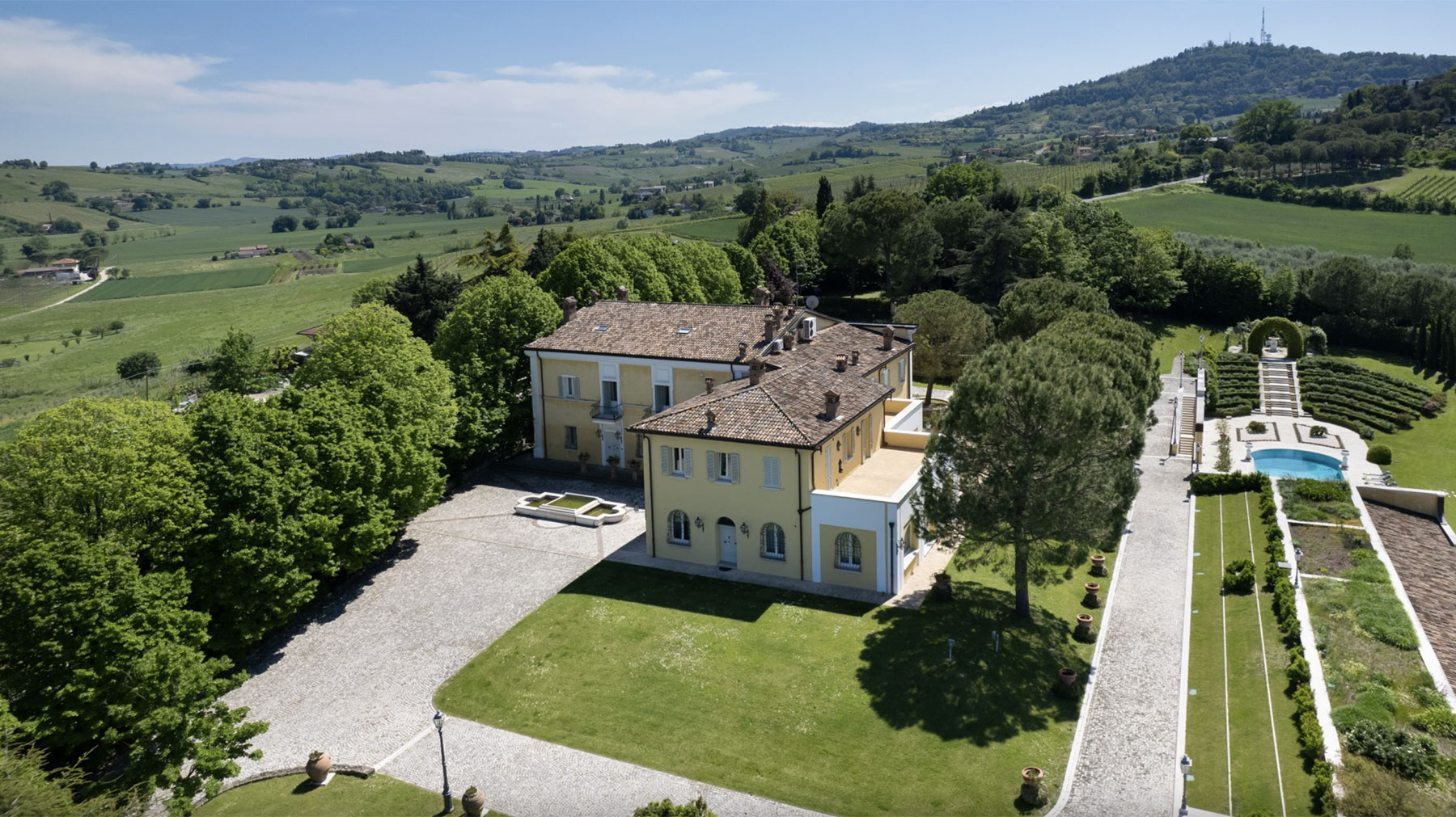 Screenshot-2025-12-04-at-21.01.03